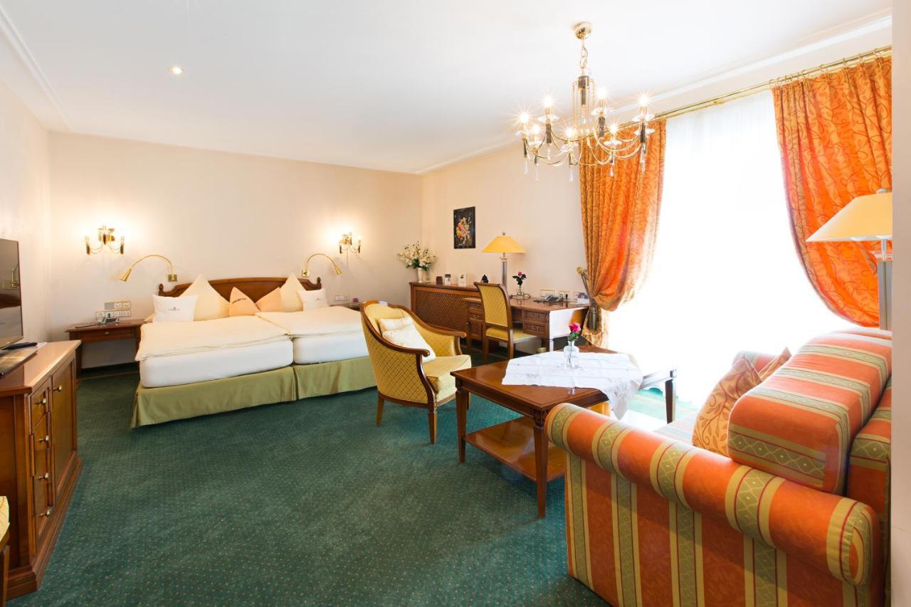 Akzent Hotel Restaurant Altdorfer Hof ヴァインガルテン エクステリア 写真