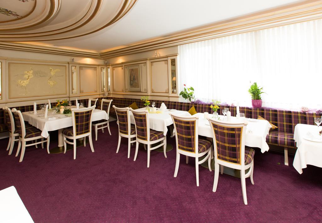 Akzent Hotel Restaurant Altdorfer Hof ヴァインガルテン エクステリア 写真