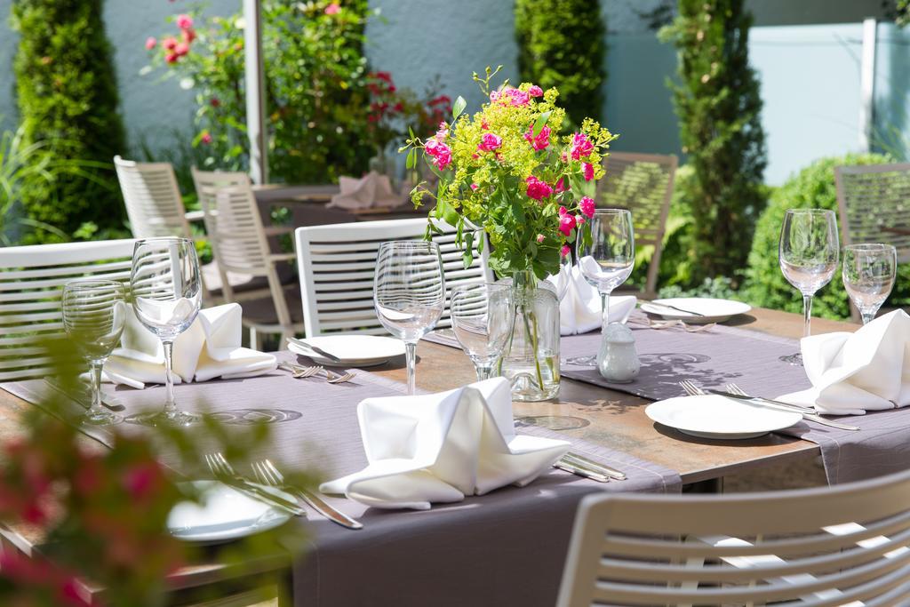 Akzent Hotel Restaurant Altdorfer Hof ヴァインガルテン エクステリア 写真