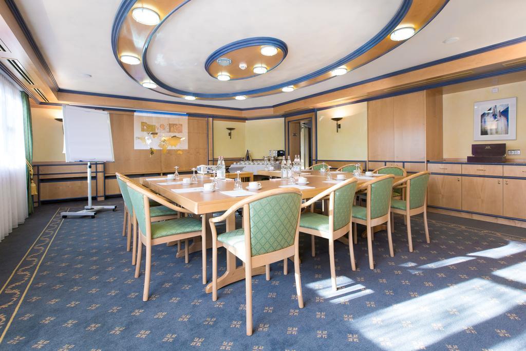 Akzent Hotel Restaurant Altdorfer Hof ヴァインガルテン エクステリア 写真